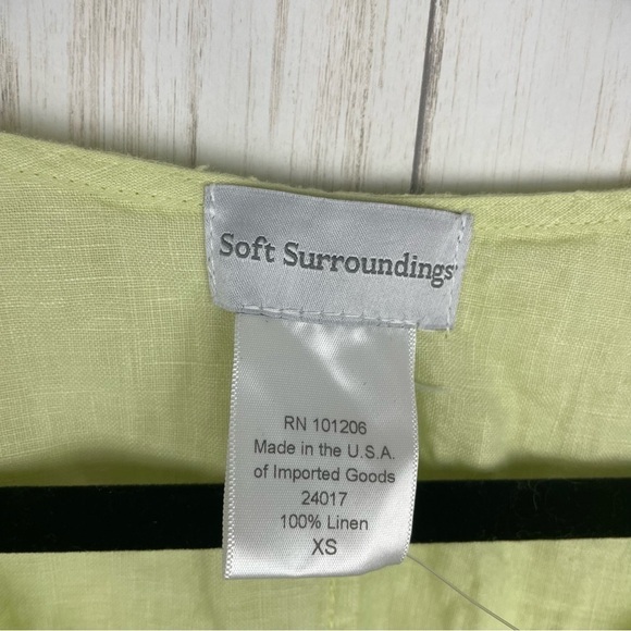 Soft Surroundings 100% linen like button down XS - Picture 2 of 4